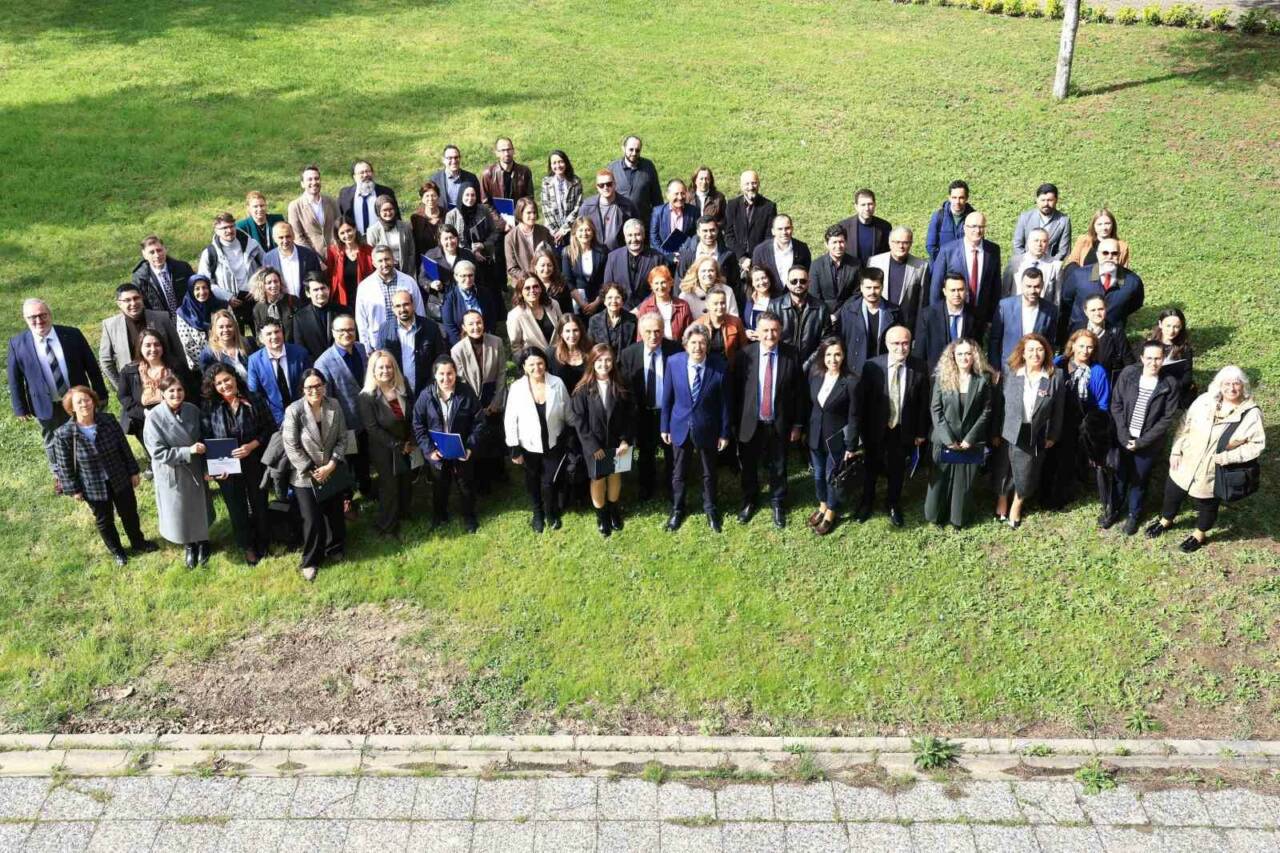 Bursa Uludağ Üniversitesi'nde'başarı' buluşması 4 bursa uludag universitesinde basari bulusmasi 2175e179ca7e