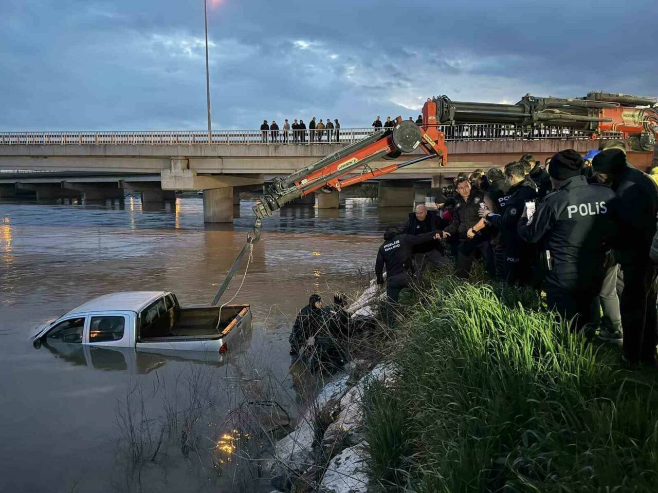 bursada akintiya kapilan aractan aci haber de8fb51e9169