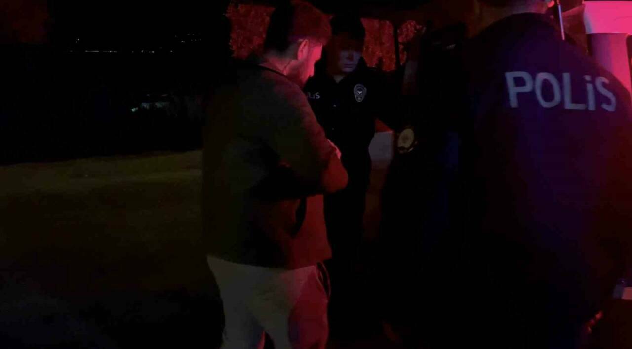 Bursa’da alkollü sürücüden polise ilginç sözler: ‘Ehliyetim alınırsa büyü yapacağım’ 2 bursada alkollu surucuden polise ilginc sozler ehliyetim alinirsa buyu yapacagim 7cef5f524c2d