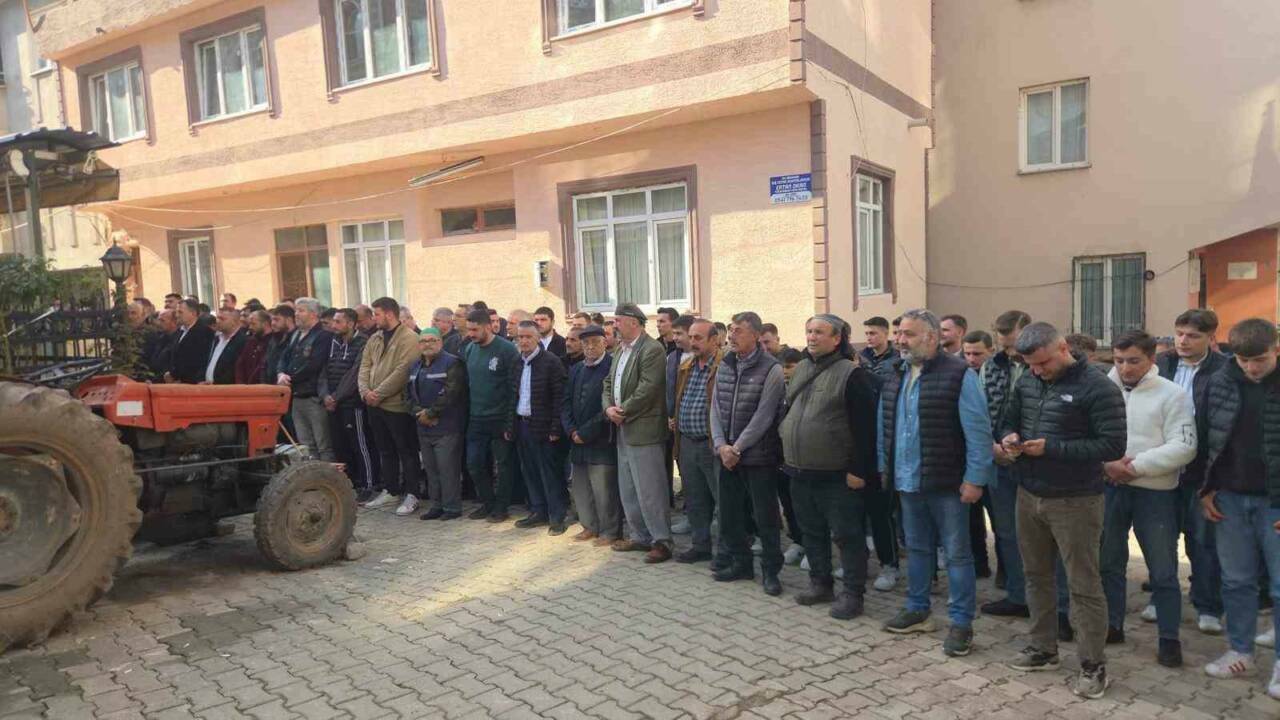 Bursa'da baba ve oğluna son görev 1 bursada baba ve ogluna son gorev ad34566b483c
