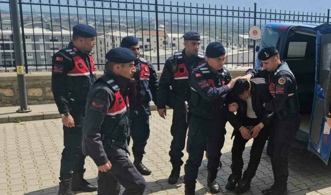 Bursa’da baba ve oğlunu öldüren zanlıyla ilgili yeni gelişme Bursa’nın Orhangazi ilçesinde bir baba ile oğlunu öldürdüğü, diğer oğlunu