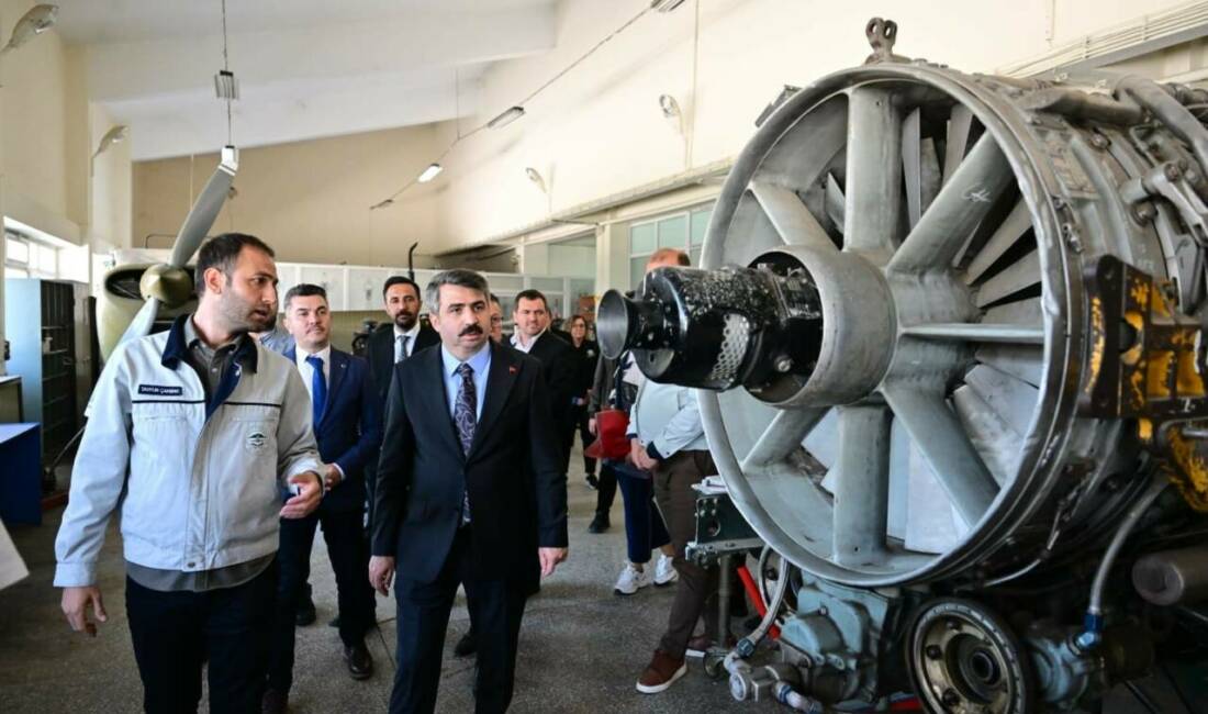Bursa’da Yıldırım Belediye Başkanı Oktay Yılmaz, Hürriyet Mesleki ve Teknik