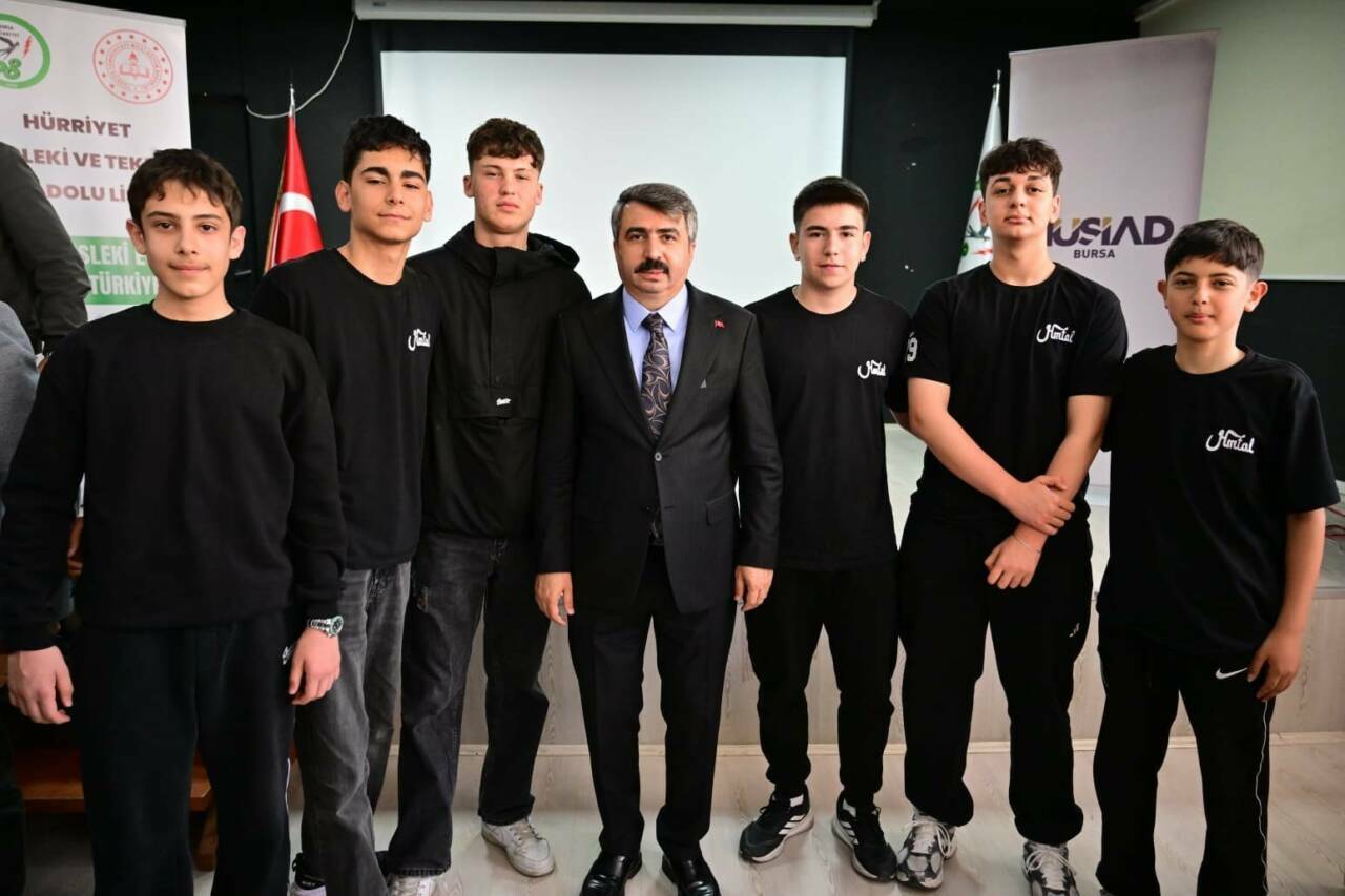 bursada baskan yilmazdan genclere altin tavsiyeler b7811cd0de36