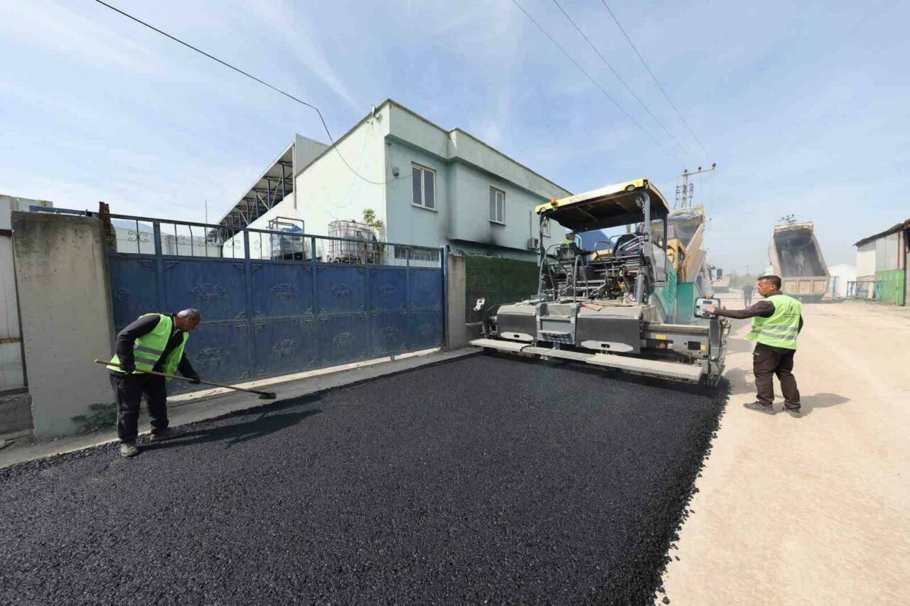 Bursa'da bu yollar yenileniyor 1 bursada bu yollar yenileniyor ab8e34f2569a