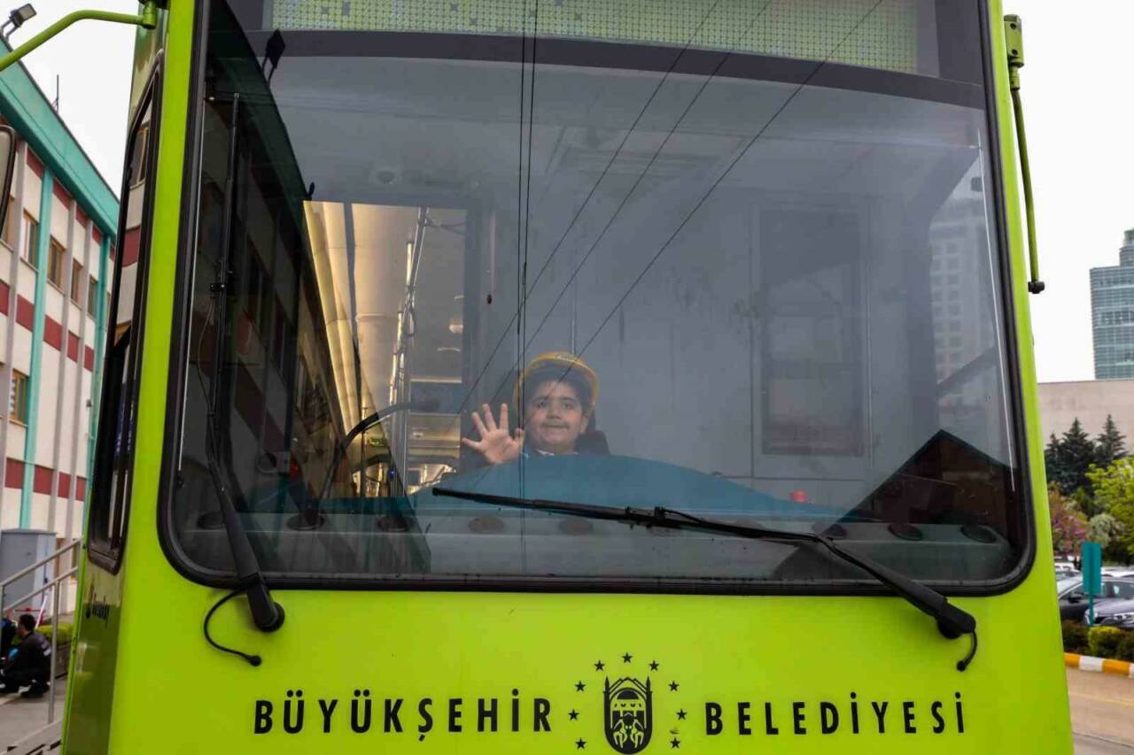 bursada burulas alinin vatmanlik hayali gercek oldu 4e2bd4c72194