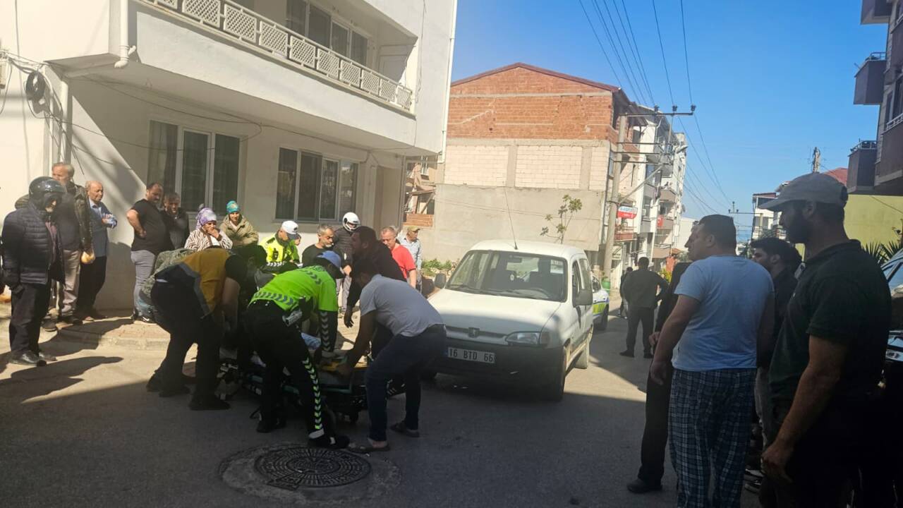 Bursa'da ekmek alıp evine dönerken aracın çarptığı kadından acı haber 1 bursada ekmek alip evine donerken aracin carptigi kadindan aci haber 9c419acfb920