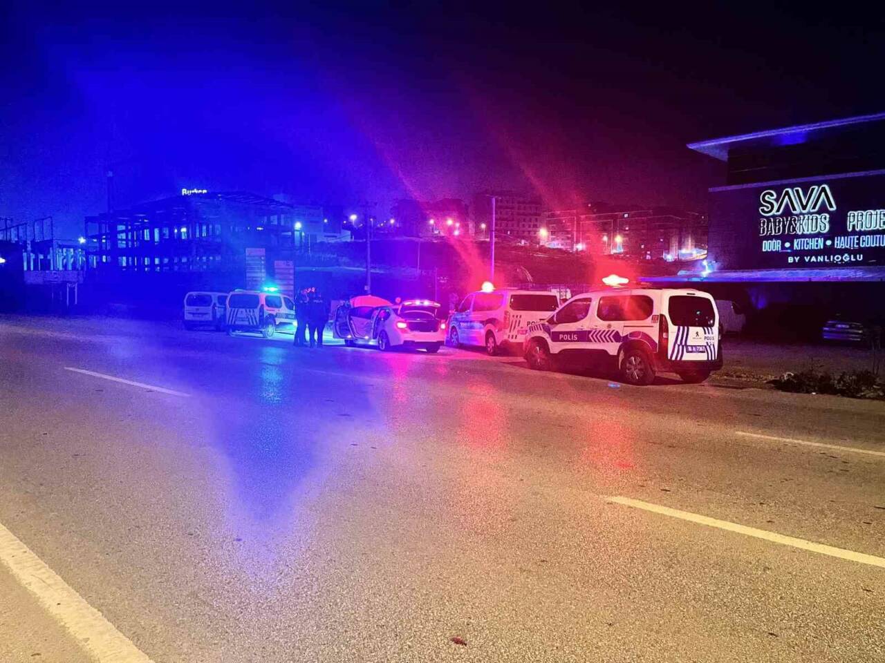 bursada gece yarisi dehset 900ec432089f