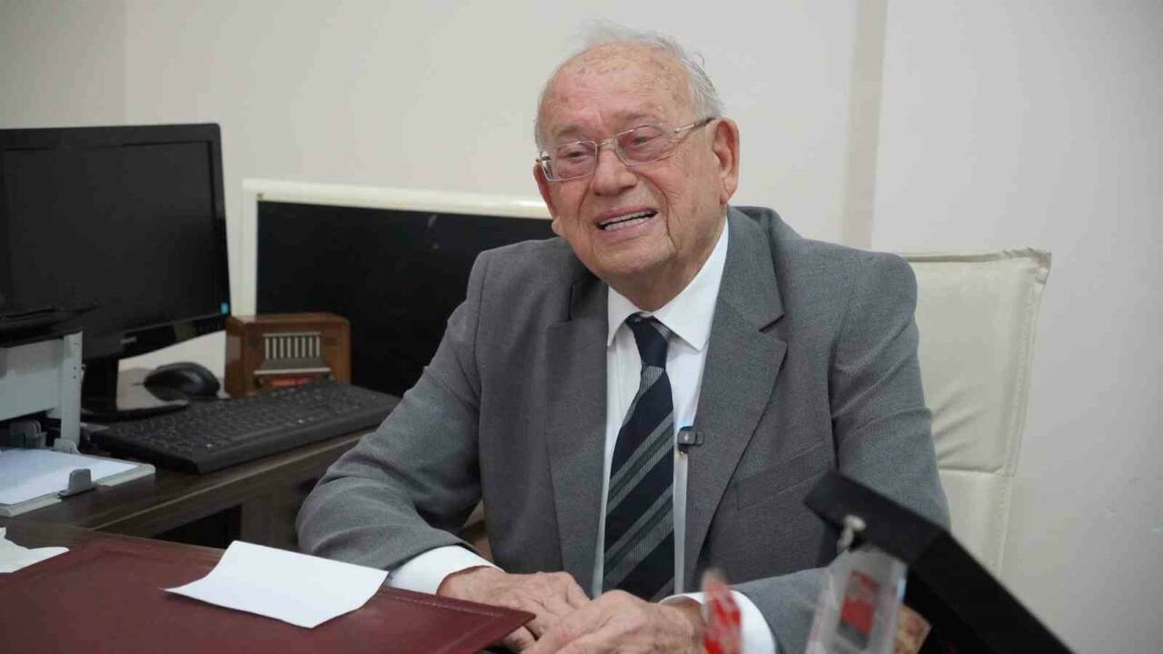 Bursa'da geçen 61 yıllık hekimliğin hikâyesi 1 bursada gecen 61 yillik hekimligin hikyesi 2cc8ecb7bc97