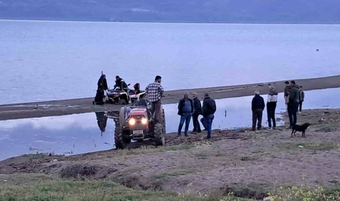 Bursa’da gezinti kâbusa dönüştü Bursa’nın İznik ilçesine bağlı Boyalıca Mahallesi sahilinde ATV ile gezintiye