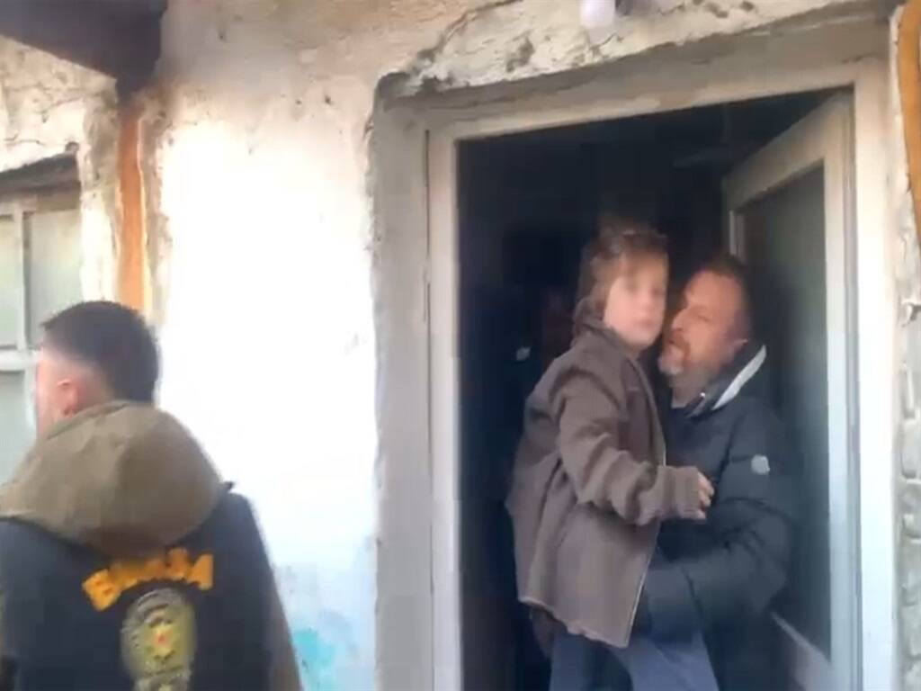 bursada harabe evden kurtarilan nazarin hayati degisiyor 870abdf25def