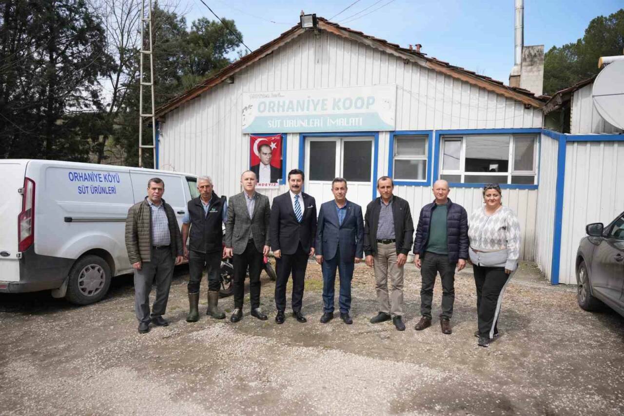 Bursa'da her gün tonlarca sütten çeşit çeşit peynir üretiyorlar 1 bursada her gun tonlarca sutten cesit cesit peynir uretiyorlar cd58116f318f