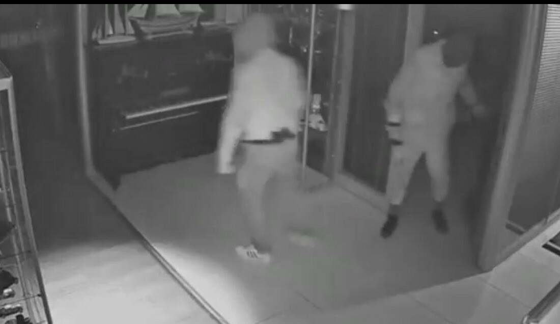 Bursa’da hırsızlık çetesi çökertildi Bursa’nın Kestel ilçesinde iki ayrı işletmede çelik kasaların çalındığı hırsızlık