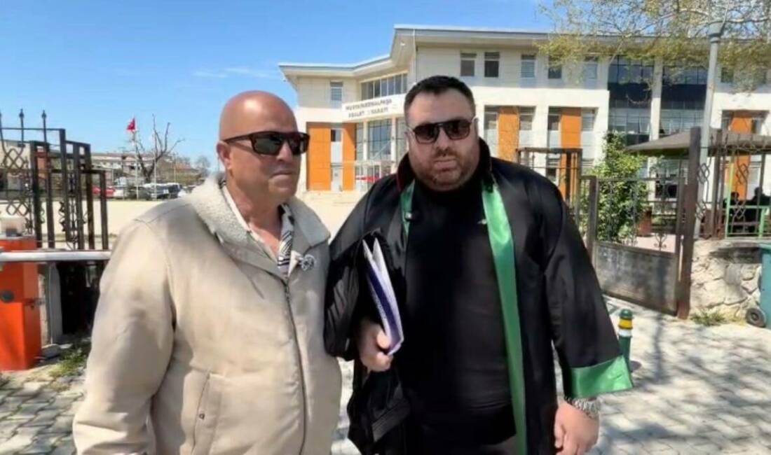 Bursa’da isim benzerliği mağduriyeti Bursa’nın Mustafakemalpaşa ilçesinde Yamanlı Mahalle Muhtarı Necati Eren, fotoğrafının başka