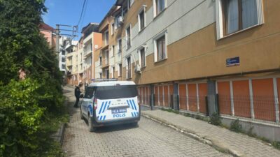 Bursa’nın Orhangazi ilçesinde, su sızıntısını tespit etmek için 3 katlı