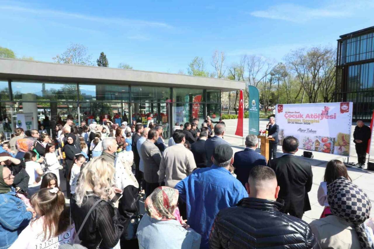 bursada minik sanatcilar sergisi acildi 5baf926ebd5c