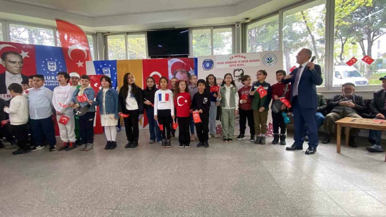 bursada miniklerden yurek isitan 23 nisan kutlamasi 3d6365cf791c