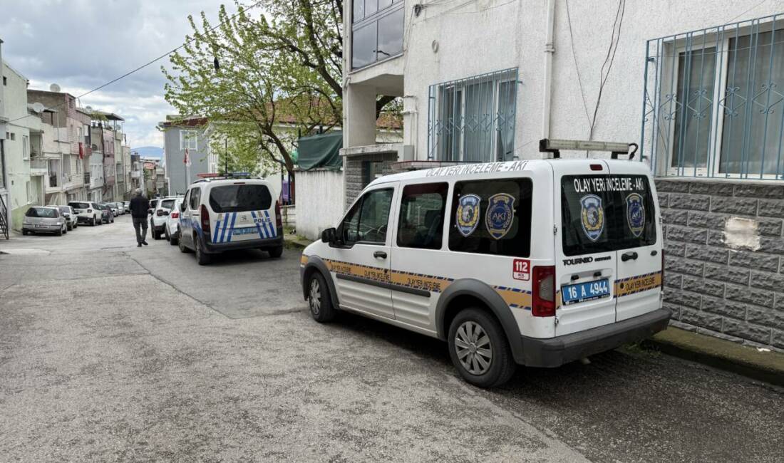 Bursa'nın Yıldırım ilçesinde oğlu tarafından av tüfeğiyle vurulan kadın tedavi
