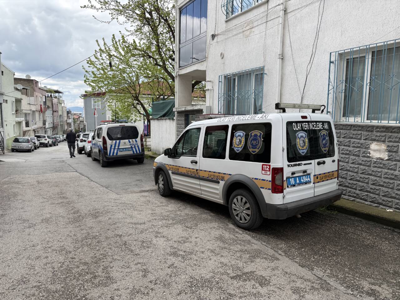 bursada oglunun tufekle yaraladigi kadin hastaneye kaldirildi dd37bddef7a0
