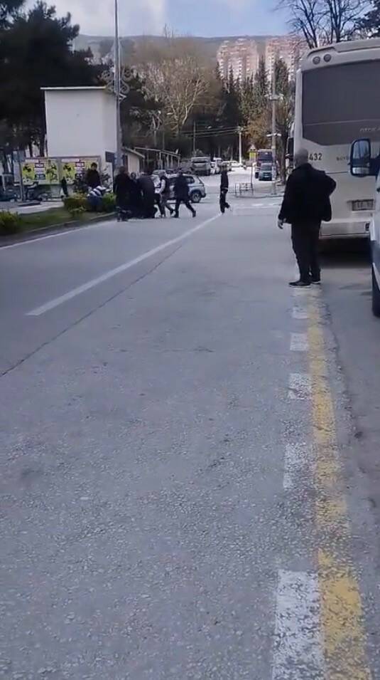 Bursa’da park kavgası 2 bursada park kavgasi ef12f018dd69