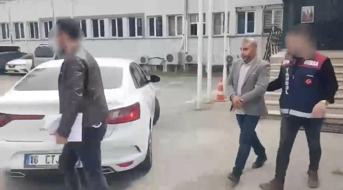 bursada sahte savci ve polis sebekesi yasli cifti bakin nasil dolandirdilar 1cd1f31a1028