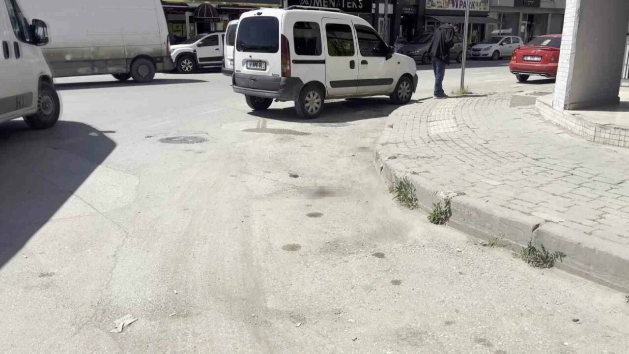 bursada tiktok canli yayini kanli bitti genc kadin yuzunden bicaklandi 69e4985b32b8