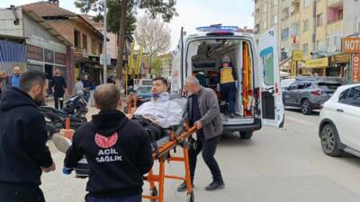 Bursa’nın İnegöl ilçesinde hafif ticari araç ile çarpışan motosikletin sürücüsü