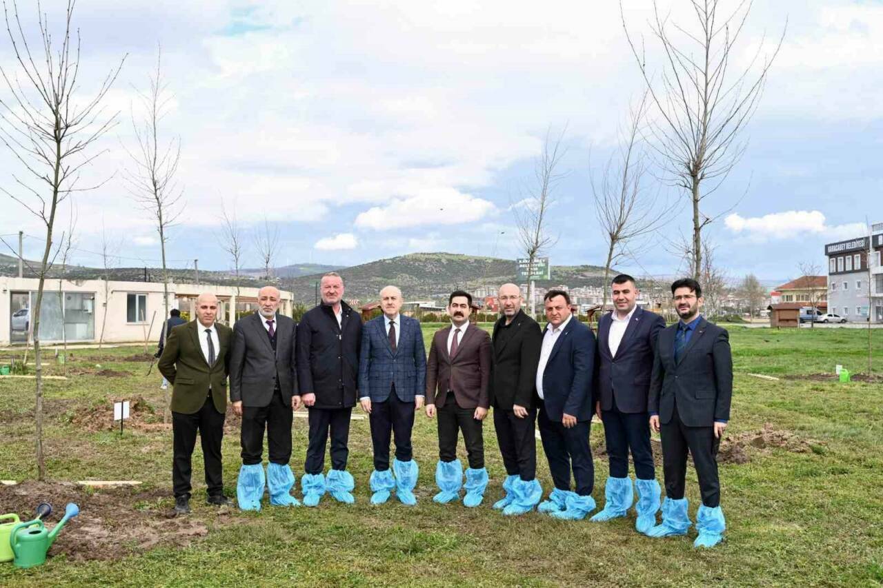 bursanin fethinin 700uncu yilinda fidanlar toprakla bulustu a4e7536afff9