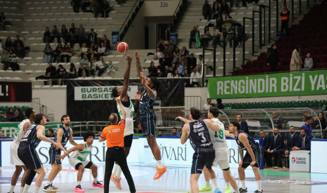 Bursaspor potada üzdü Bursaspor Basketbol, sahasında konuk ettiği Türk Telekom'a 94-92 mağlup oldu.