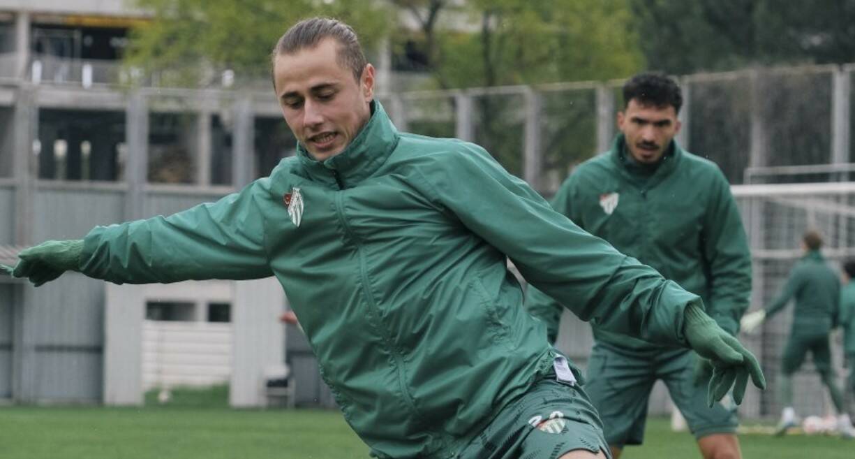 Bursaspor'da Ankara Demirspor maçı hazırlıkları sürüyor 2 bursasporda ankara demirspor maci hazirliklari suruyor e6b694fcfad2