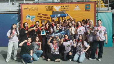 Bursa Nuri Nihat Aslanoba Anadolu Lisesi ’InterHermes 11382 Robotics’ takımı,