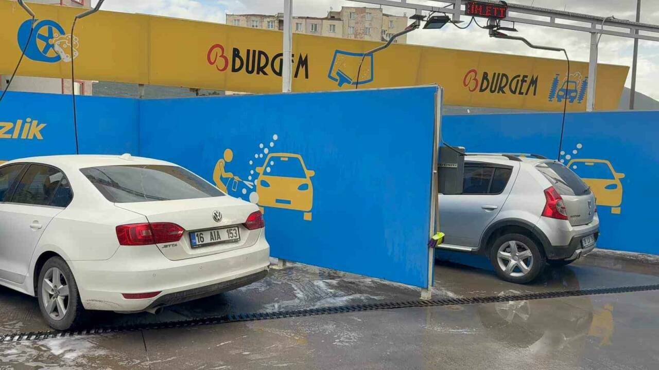 Bursa’ya çamur yağdı 2 bursaya camur yagdi e471f113fa14