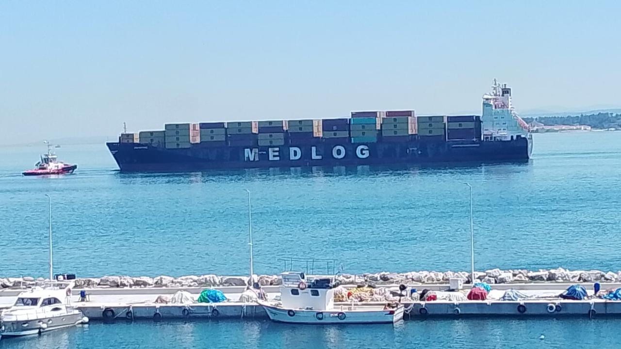 Çanakkale Boğazı'nda gemi arızası 1 canakkale bogazinda gemi arizasi 9ae536558eb7