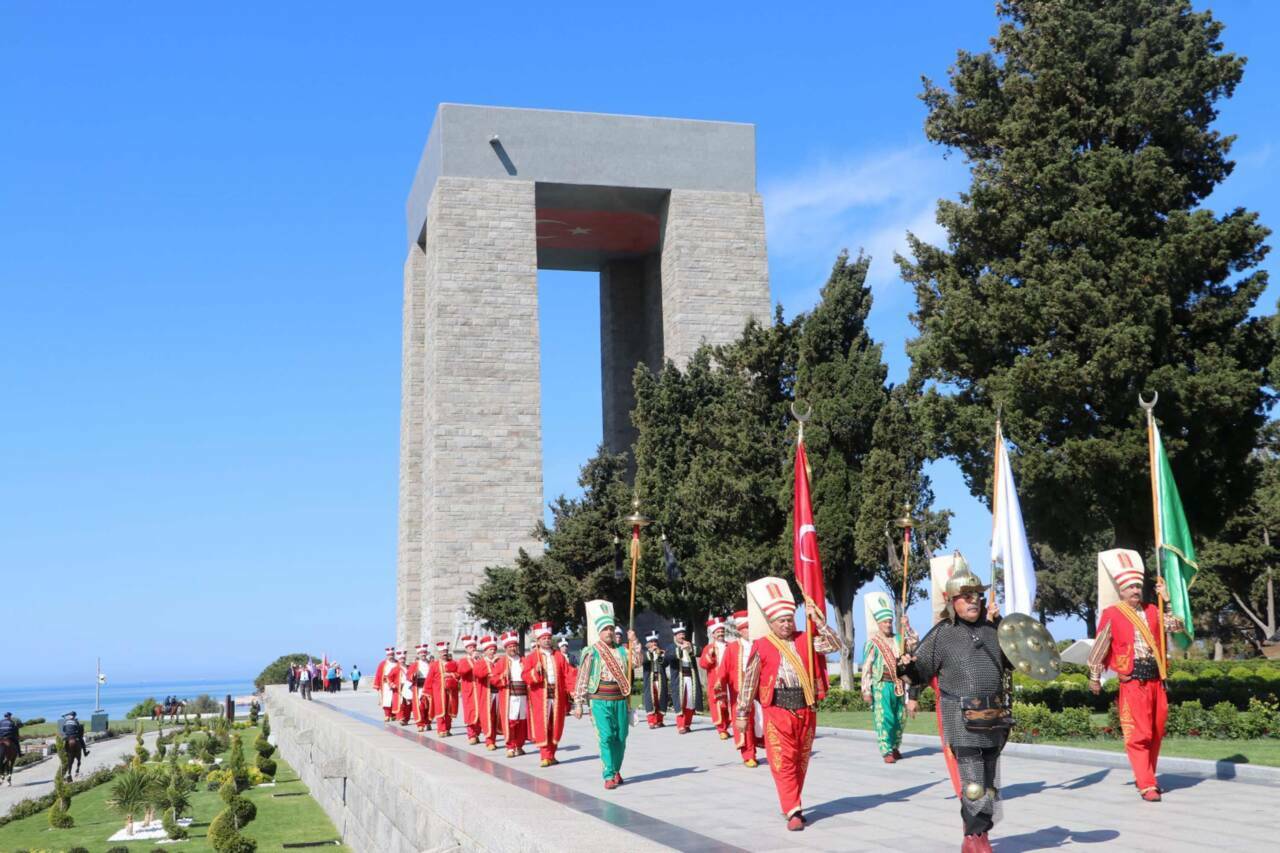Çanakkale Kara Savaşları'nın 111'inci yıl dönümü 6 canakkale kara savaslarinin 111inci yil donumu 190ff240cb34