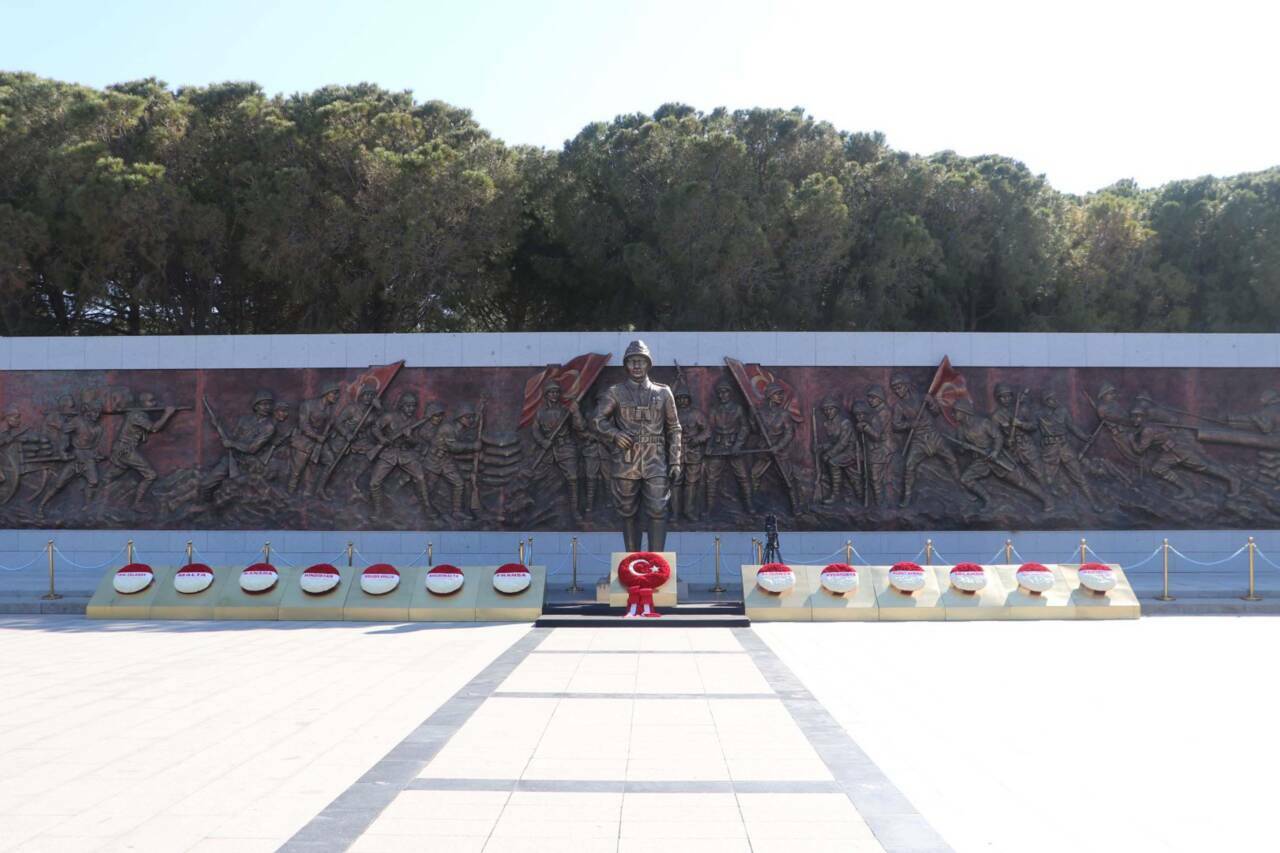 Çanakkale Kara Savaşları'nın 111'inci yıl dönümü 5 canakkale kara savaslarinin 111inci yil donumu e62ae283620a