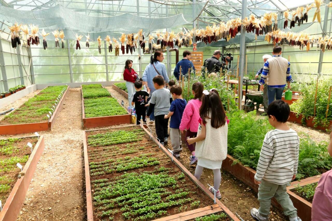 cocuklar toprak sevgisini osmangazide ogrendi 5dee81de304a