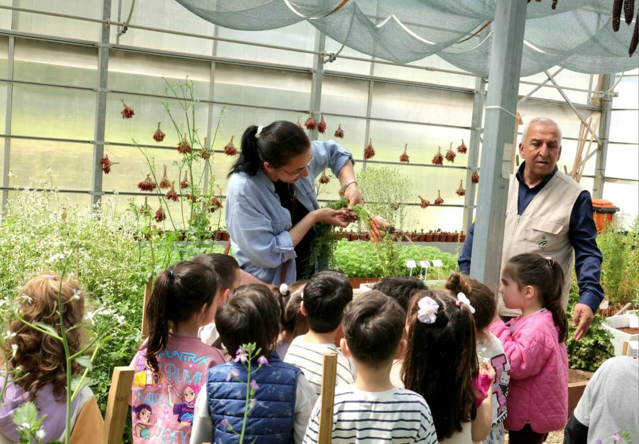 cocuklar toprak sevgisini osmangazide ogrendi b0a053e33abf