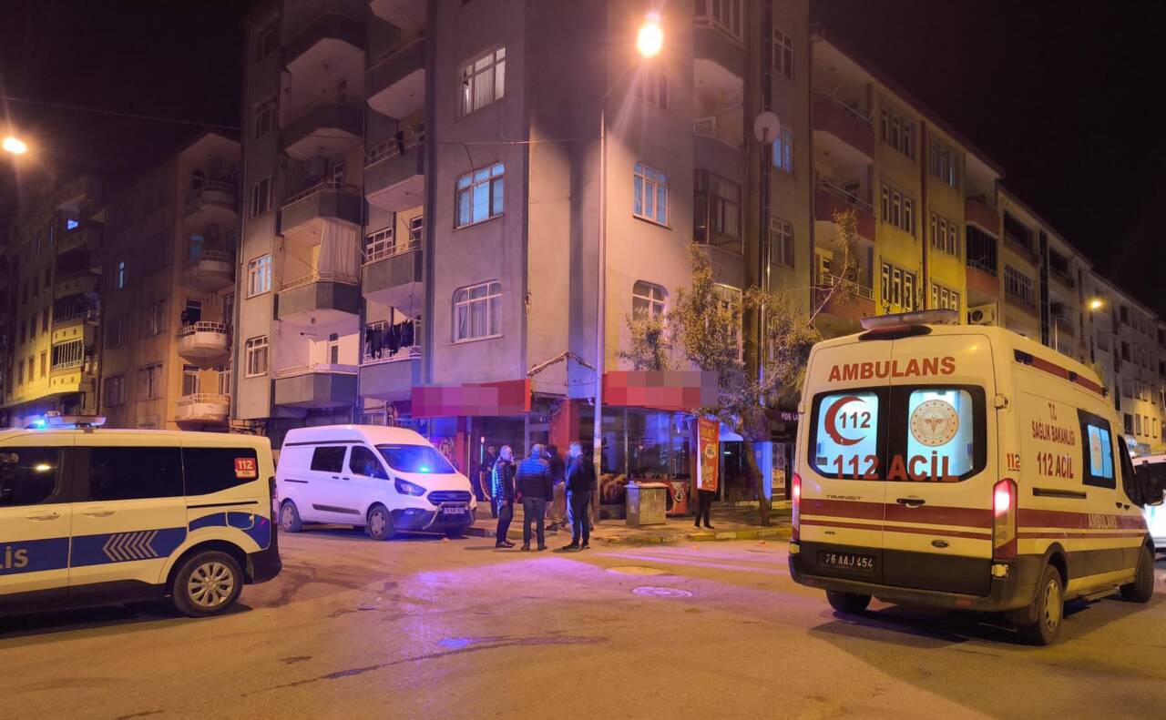 Dehşet evi: Vurulmuş halde bulundular 1 dehset evi vurulmus halde bulundular 88f03f6f5af6