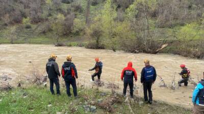 Hakkari'nin Şemdinli ilçesine bağlı Yufkalı köyünde 3 gün önce dereye