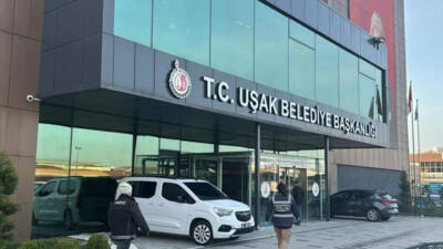 CHP'li Uşak Belediyesi'ne yönelik rüşvet soruşturması kapsamında düzenlenen ikinci dalga