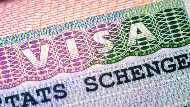 Schengen vizesinde yeni dönem başladı Avrupa Birliği, Schengen bölgesinde pasaportlara damga basma uygulamasını kaldırarak dijital
