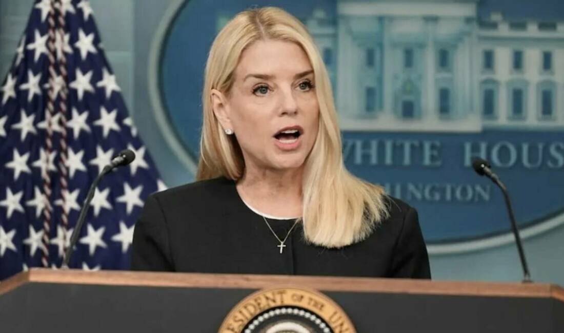 Trump, Adalet Bakanı Pam Bondi’yi görevden aldı ABD Başkanı Donald Trump, Adalet Bakanı Pam Bondi’yi görevden aldı.