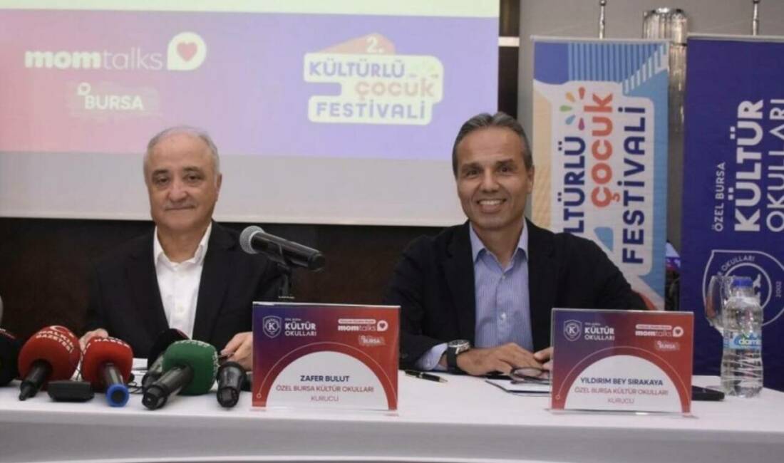 Olay Gazetesi Yazarı Ahmet Emin Yılmaz, Özel Bursa Kültür Okulları'nın