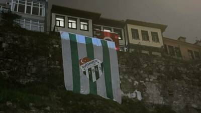 İlçe belediyelerinin ardından Büyükşehir Belediyesi de şehrin dört bir yanına