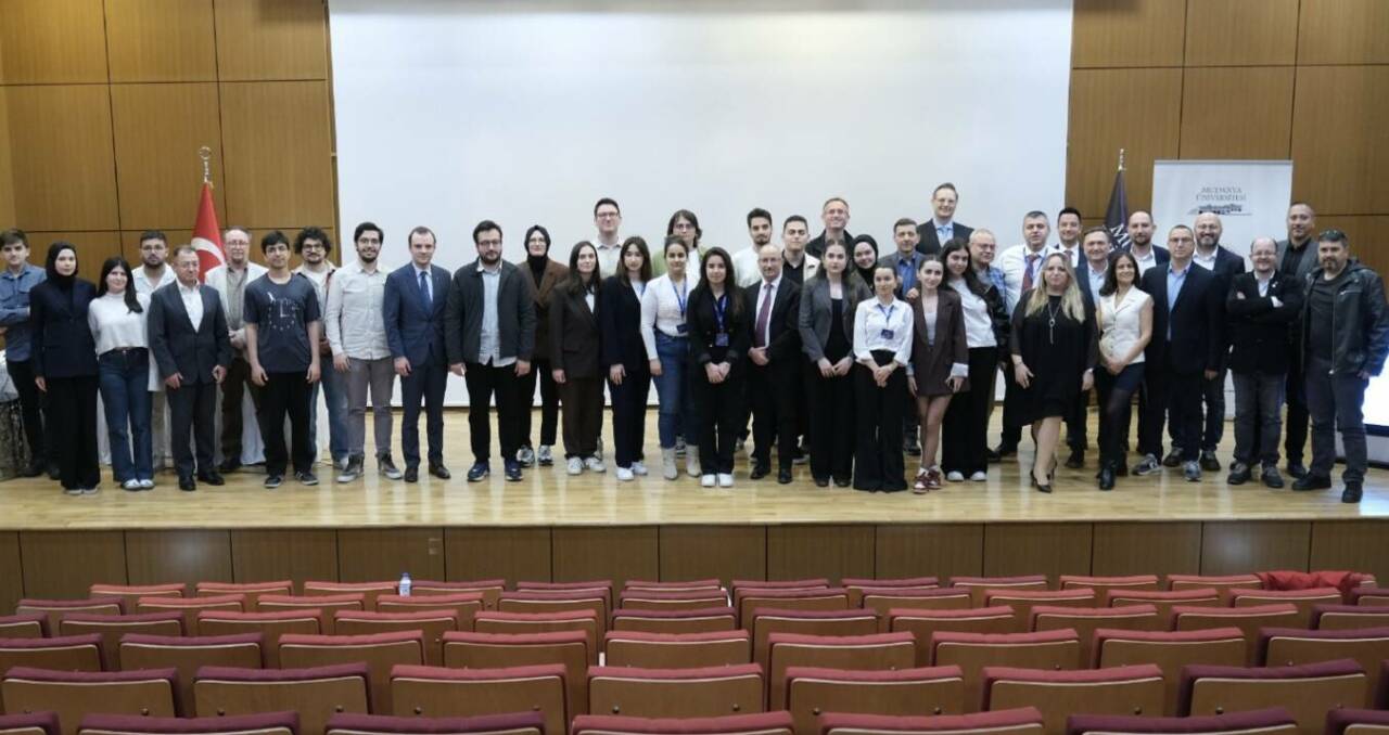 Mudanya Üniversitesi'nde'Bilişim' zirvesi 7 ekran resmi 2026 04 17 134536