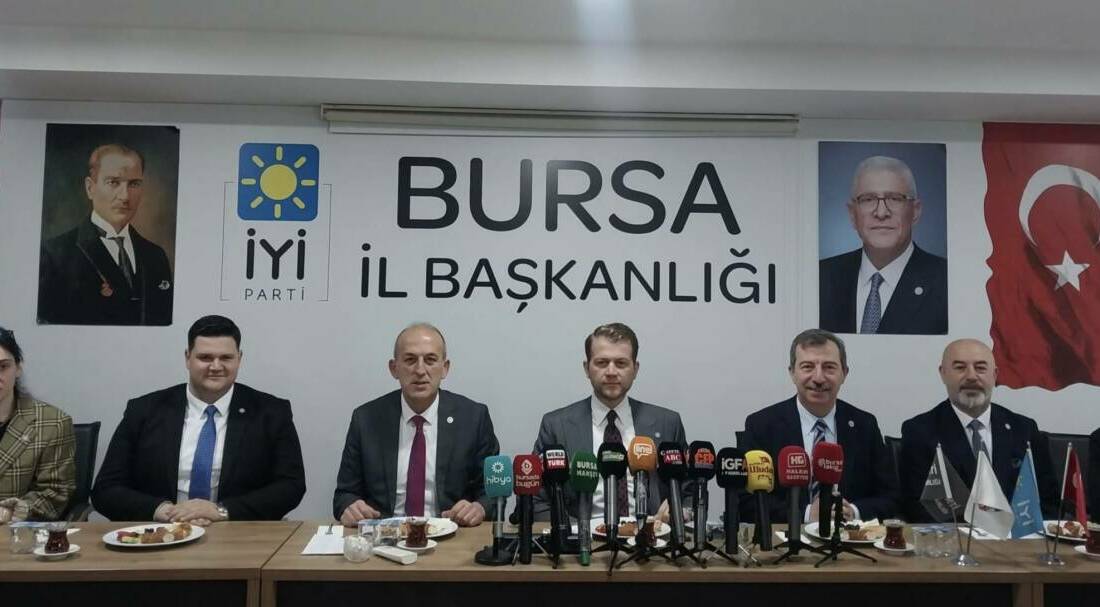 İYİ Parti Bursa'da görevden almalar ve istifalar sonrası parti içerisinde
