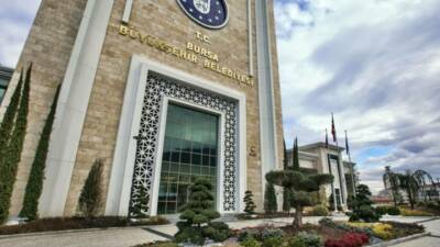 Bursa Büyükşehir Belediyesi'nde süren yeniden yapılanma süreci kapsamında üst düzey