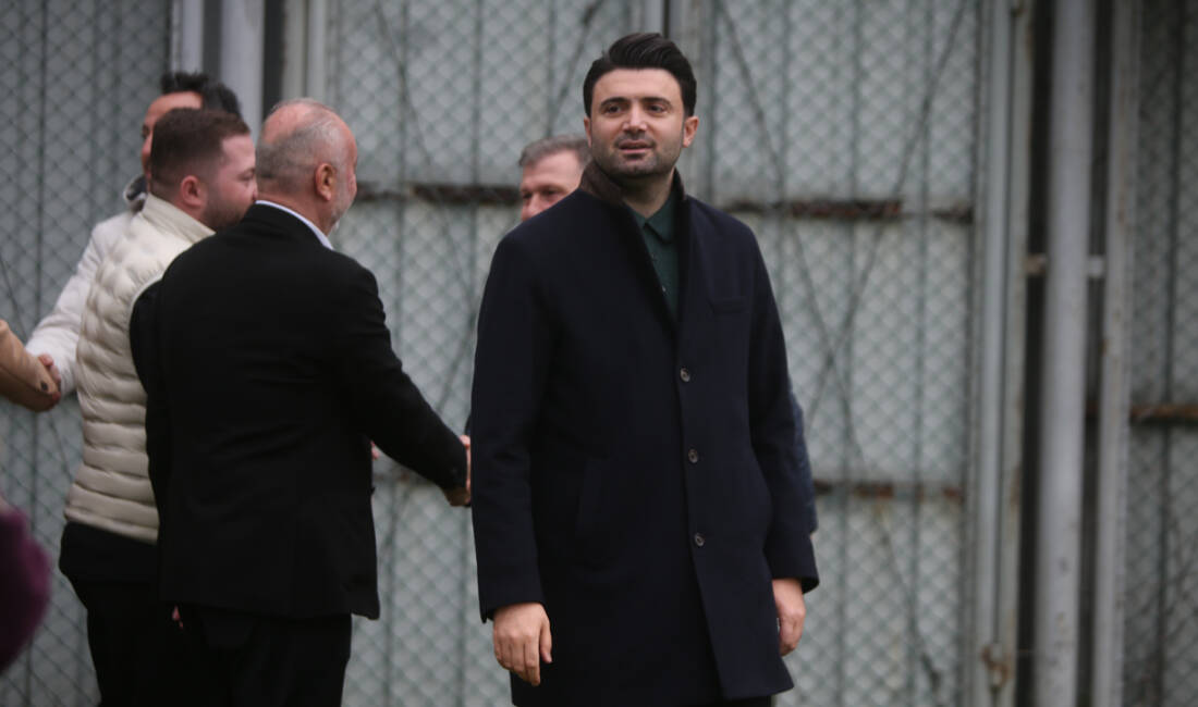Nilüfer FK'yı ligde kaldığı için kutlayan Başkan Çelik, 'Önümüzdeki sene
