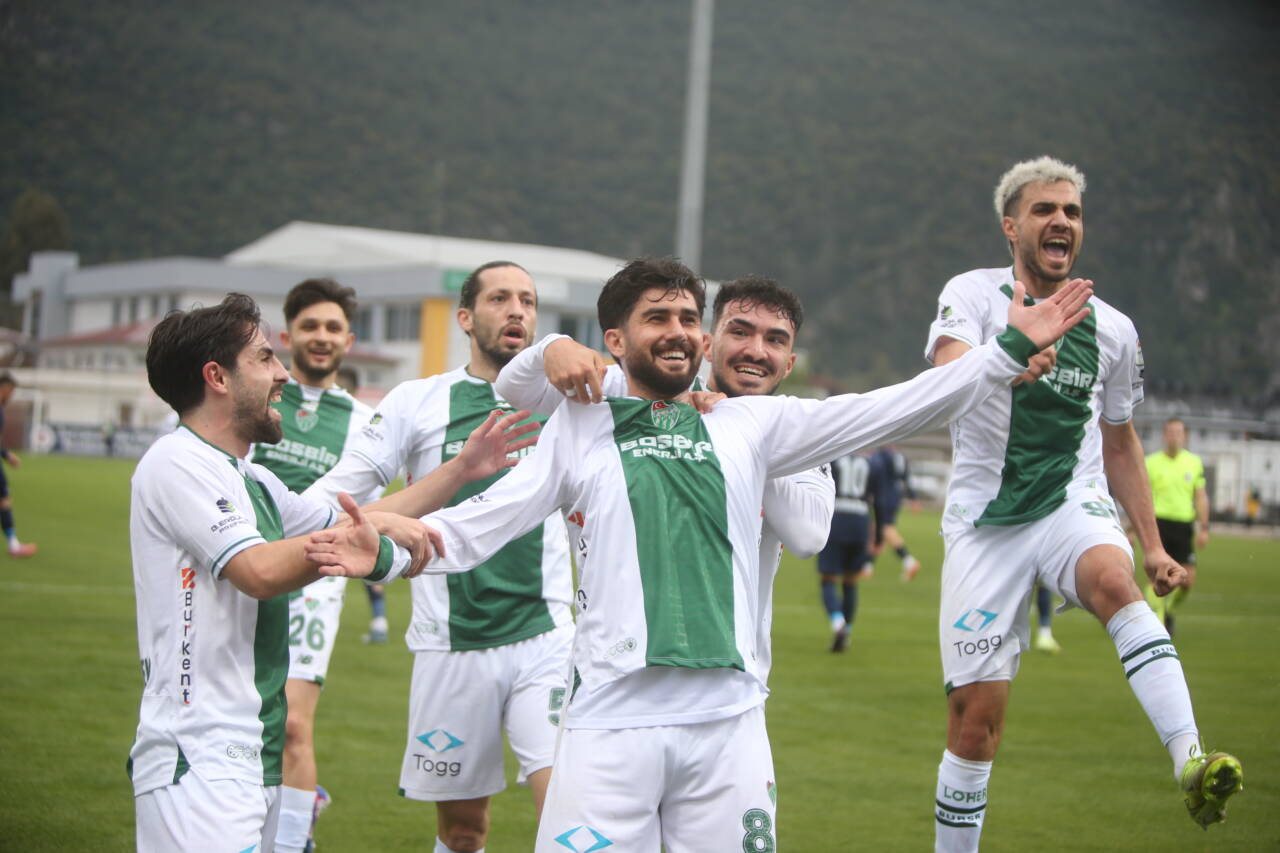 Bursaspor için şampiyonluk Bursa için iftihar vakti! 2 emre4499