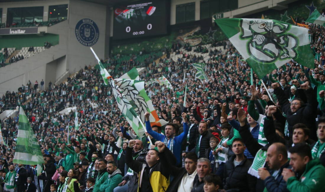 Bursa Bursaspor için coşmaya hazır! Olay Gazetesi Yazarı İhsan Aydın, Bursaspor'un yarınki Mardinspor maçınının önemini