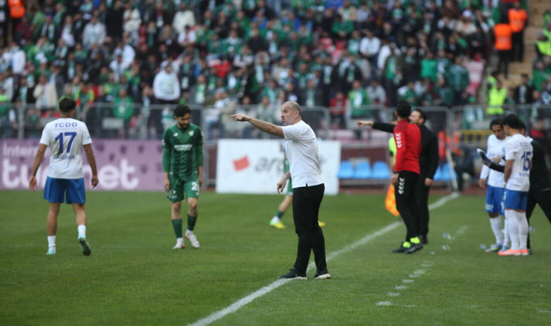 Bursaspor’un hocası Mustafa Er’den sıcağı sıcağına şampiyonluk sözleri Ankara Demirspor maçının belirli bir bölümünde oyun olarak altta kaldıklarını